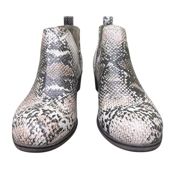 Pierre Dumas Size 8.5 Black Snakeskin Western Rodeo Block Heel Ankle Bootie Boot - Picture 3 of 10